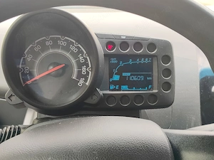 vând Chevrolet spark 2012