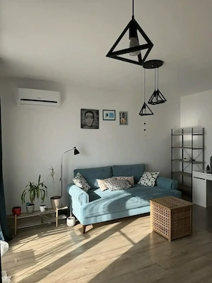 Apartament de 2 camere de inchiriat -- bloc nou, parcarea inclusă  - imagine 2