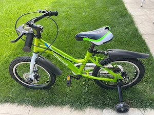 vând bicicletă copiii