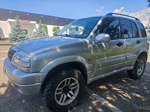 Suzuki Grand Vitara 2005 - 2.0 benzina - 4x4 cu reductor - Stare foarte buna - imagine 2