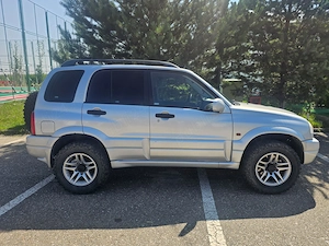 Suzuki Grand Vitara 2005 - 2.0 benzina - 4x4 cu reductor - Stare foarte buna - imagine 5
