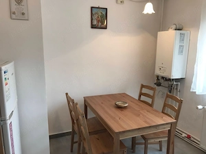 Închiriez apartament 3 camere renovat - imagine 7