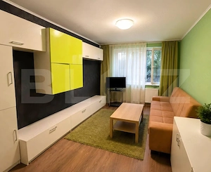 Apartament cu 3 camere, 90 mp, garaj inclus, etaj intermediar, zona Burdea