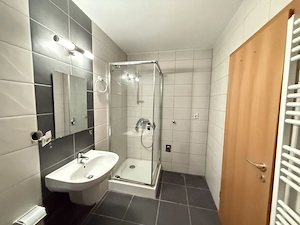Apartament 2 camere zona Avantgarden Brasov - imagine 14