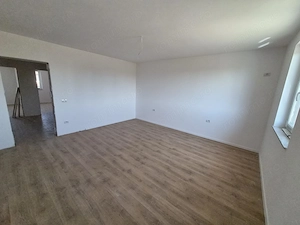 Teren Generos. Zona excelenta. 4 Camere. Bucatarie Inchisa si camara - imagine 14