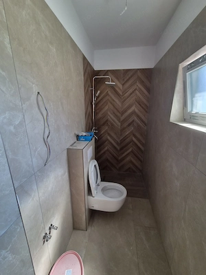 Teren Generos. Zona excelenta. 4 Camere. Bucatarie Inchisa si camara - imagine 7
