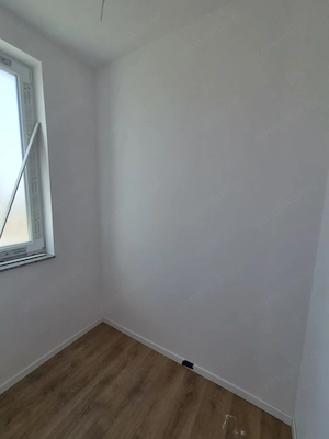 Teren Generos. Zona excelenta. 4 Camere. Bucatarie Inchisa si camara - imagine 11