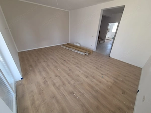 Teren Generos. Zona excelenta. 4 Camere. Bucatarie Inchisa si camara - imagine 3