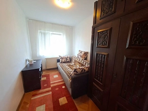 Apartament 3 camere decomandate zona Scoala de Inot - imagine 6
