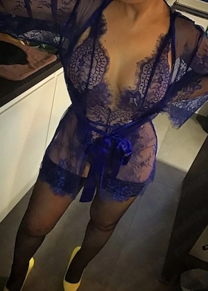 Monica sâni mari 40 de ani poze reale 