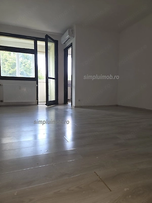 Garsoniera renovata langa metrou Sector 4