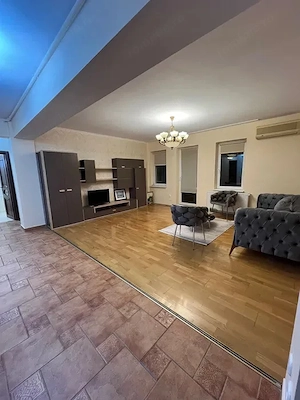 Apartament 3 camere decomandat Strand - imagine 3