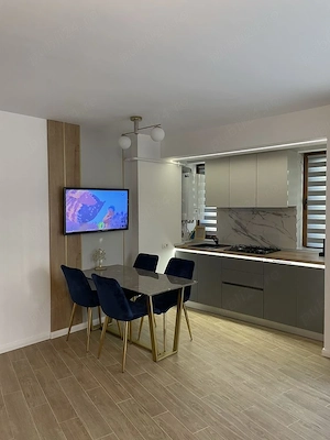 Apartament 2 camere-Faleza Nord - imagine 4