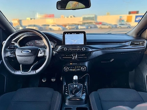 Ford Focus ST Line - imagine 5