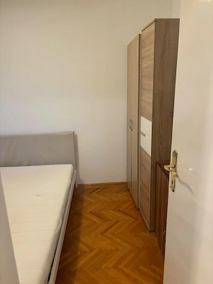 2 cam decomandat etaj 1 Str Sorin Titel zona Politehnica - imagine 5