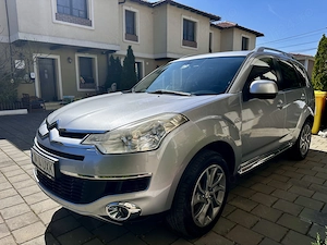 Citroen C-Crosser 2.2 HDi Exclusive 4x4   2010 | Unic proprietar și unic șofer | 7 locuri - imagine 2
