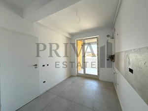 Apartament 2 camere + curte proprie, parcare inclusa - imagine 5