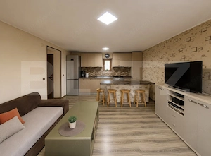 Casa de vanzare, cu 3 camere, 87 mp, zona Bejan - imagine 2