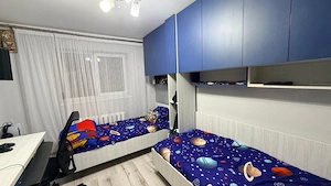  Apartament cu 3 camere, zona Parcul Curcubeului etaj3 - imagine 7