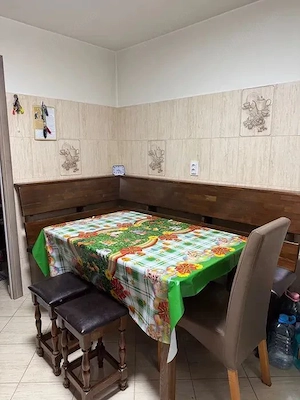Apartament cu 4 camere zona Scoala 17 - imagine 4