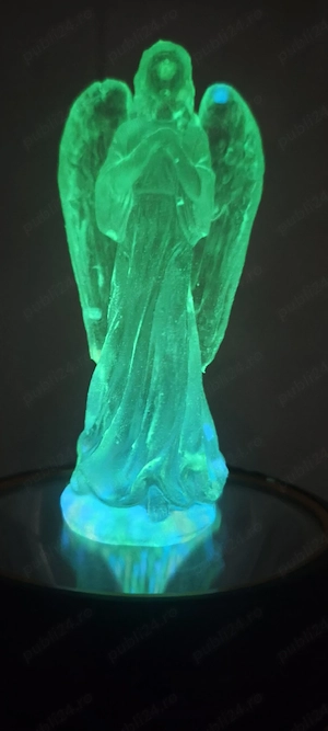 Figurina din rășină luminoasa 
