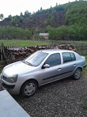 Vând Reanault Clio Symbol 2005 motorină