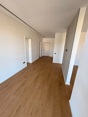 Spațiul ideal pentru afacerea ta! Birou | Salon | Cabinet - imagine 6