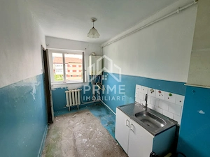 Apartament cu 2 camere | 50 mp | Balcon | RENOVABIL | Zona CETATE  - imagine 2