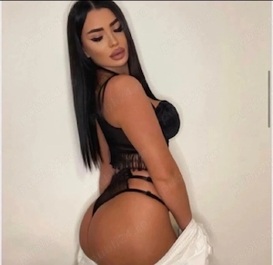 Buna sunt Amaliea la tine sau la mine fac si party 