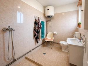 De vânzare | Refugiu privat lângă Cluj | Casă de vacanță cu teren de 4.453 mp | Cojocna - imagine 14
