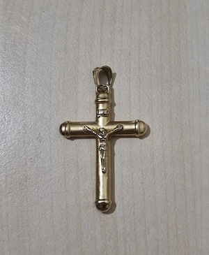 Cruciuliță și brățară de aur 