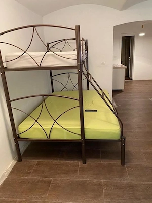 Apartament  cu o camera, 35 mp utili, demisol, zona - Piata Maria - imagine 2