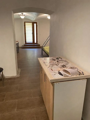 Apartament  cu o camera, 35 mp utili, demisol, zona Piata Maria