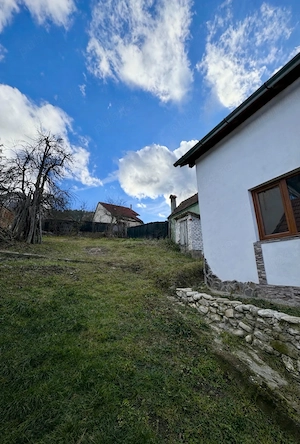  Casă cu 4 camere+teren 569mp, Săcele Cernatu, 200m de primărie centru - imagine 5
