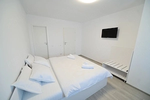 Apartament 3 camere decomandat zona Doamna Stanca - imagine 2