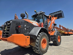 Incarcator cupa 3mc, 2019, 6.049h, Full option, gresare automata, Anvelope L5, cantar-94.900 eur+Tva - imagine 4