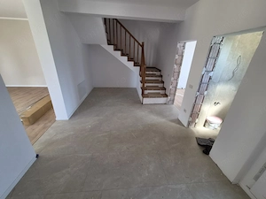 Duplex Superb. Teren Generos. 4 Camere. Bucatarie inchisa si camara. - imagine 11