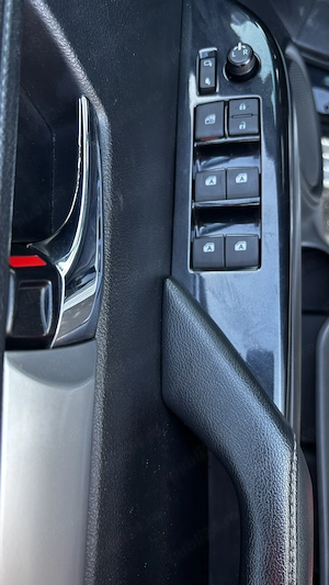 Toyota Hilux in garantie 42 000 km - imagine 10