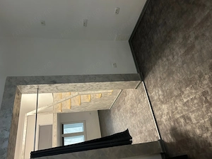 De inchiriat garsoniera pentru birou in cladire istorica, parter, 25 mp, amenajata, 2 incaperi, baie
