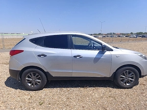 Vand schimb Hyundai Ix35 2.0 benzina163cp, 4x4 ,Octombrie 2015  - imagine 8