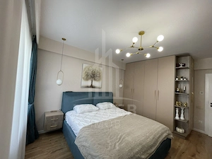 Apartament cu 3 camere de vânzare