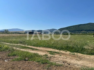 Teren intravilan cu utilitati in apropiere Comision 0% Poplaca Sibiu - imagine 2