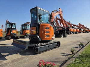 Excavator 4t HItachi ZX33U-6, 2023, 737t, ad sapare 4m, cupla rapida+3 cupe noi-38.900 eur+Tva - imagine 4