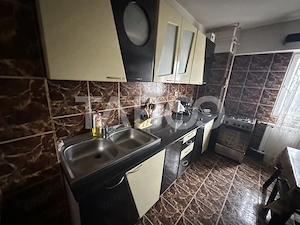 Apartament de inchiriat  2 camere decomandat etaj 3 mobilat utilat - imagine 4