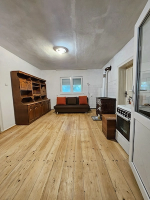 Casa cu teren la strada principala in Bocsig, jud Arad, deschidere pe 2 strazi, 8 km de orasul Ineu - imagine 9