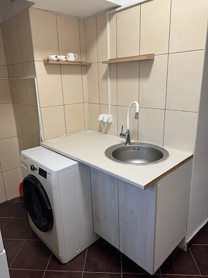 Garsoniera de vanzare, decomandata, etajul 2, langa MegaMall Piata Delfinului. - imagine 2