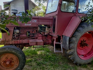 Vând tractor U650  - imagine 3