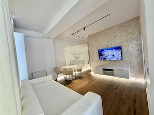 Apartament prima inchiriere 2 camere balcon garaj pe Doamna Stanca