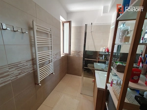 Apartament cu 3 camere, 65 mp utili, mobilat-utilat - Giroc - imagine 10