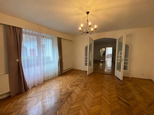 Spatiu comercial 4 camere zona Central Sibiu - imagine 4